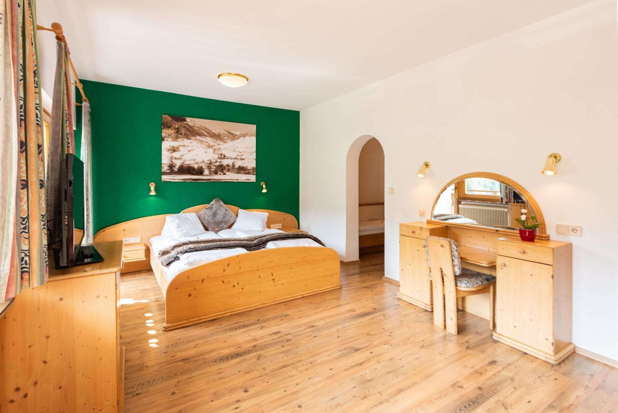 באד קליניקירשהיים Hotel Guesthouse Dalnig מראה חיצוני תמונה